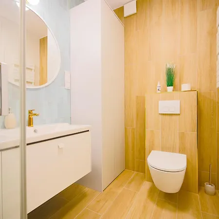 Polanki Aqua Premium Class By Ms Pro *